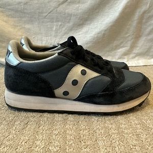 Women’s Saucony Shoes!